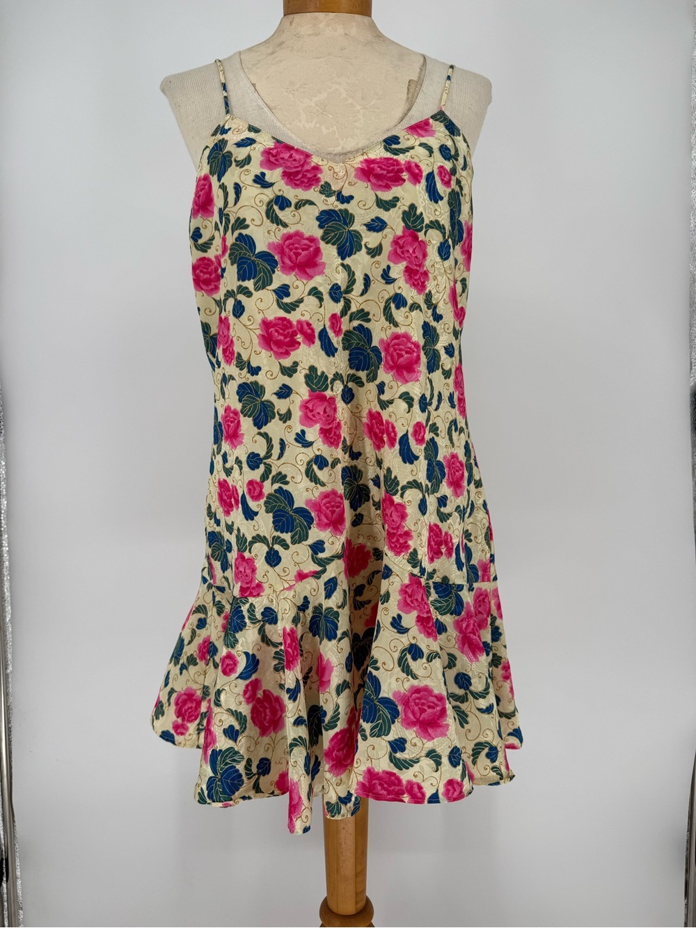 VTG Victoria’s Secret Floral Slip Dress with Adjustable Straps sz L